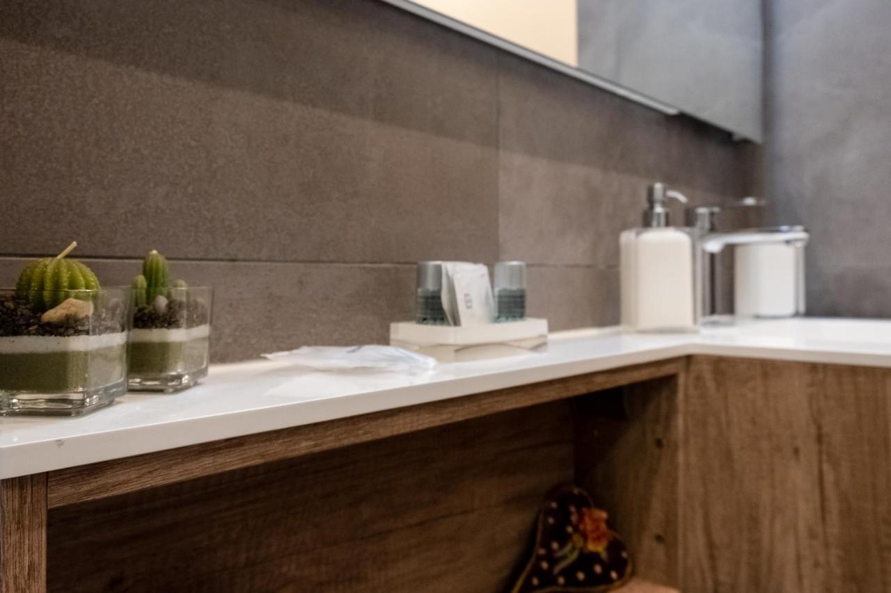 Eighty Four Luxury Rooms Rom Eksteriør billede
