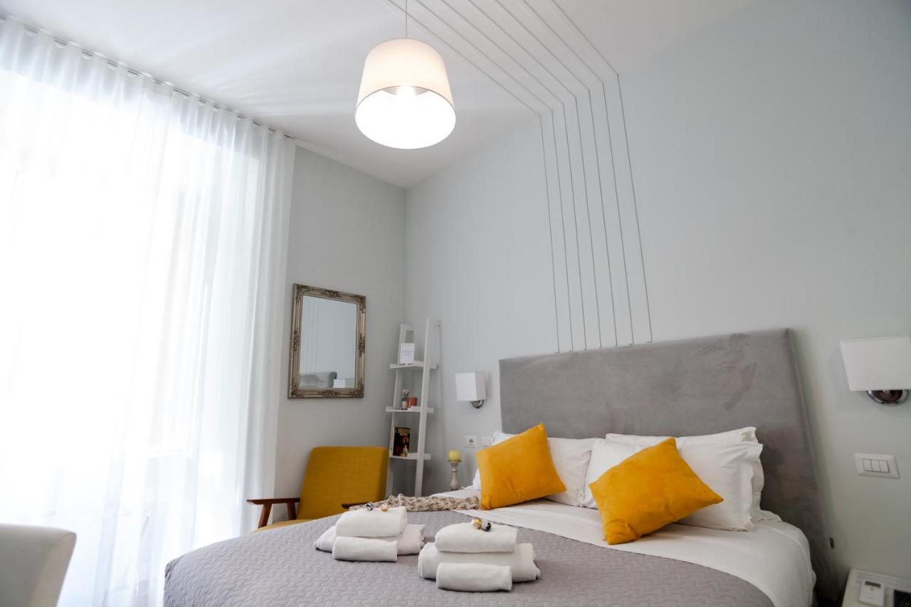 Eighty Four Luxury Rooms Rom Eksteriør billede