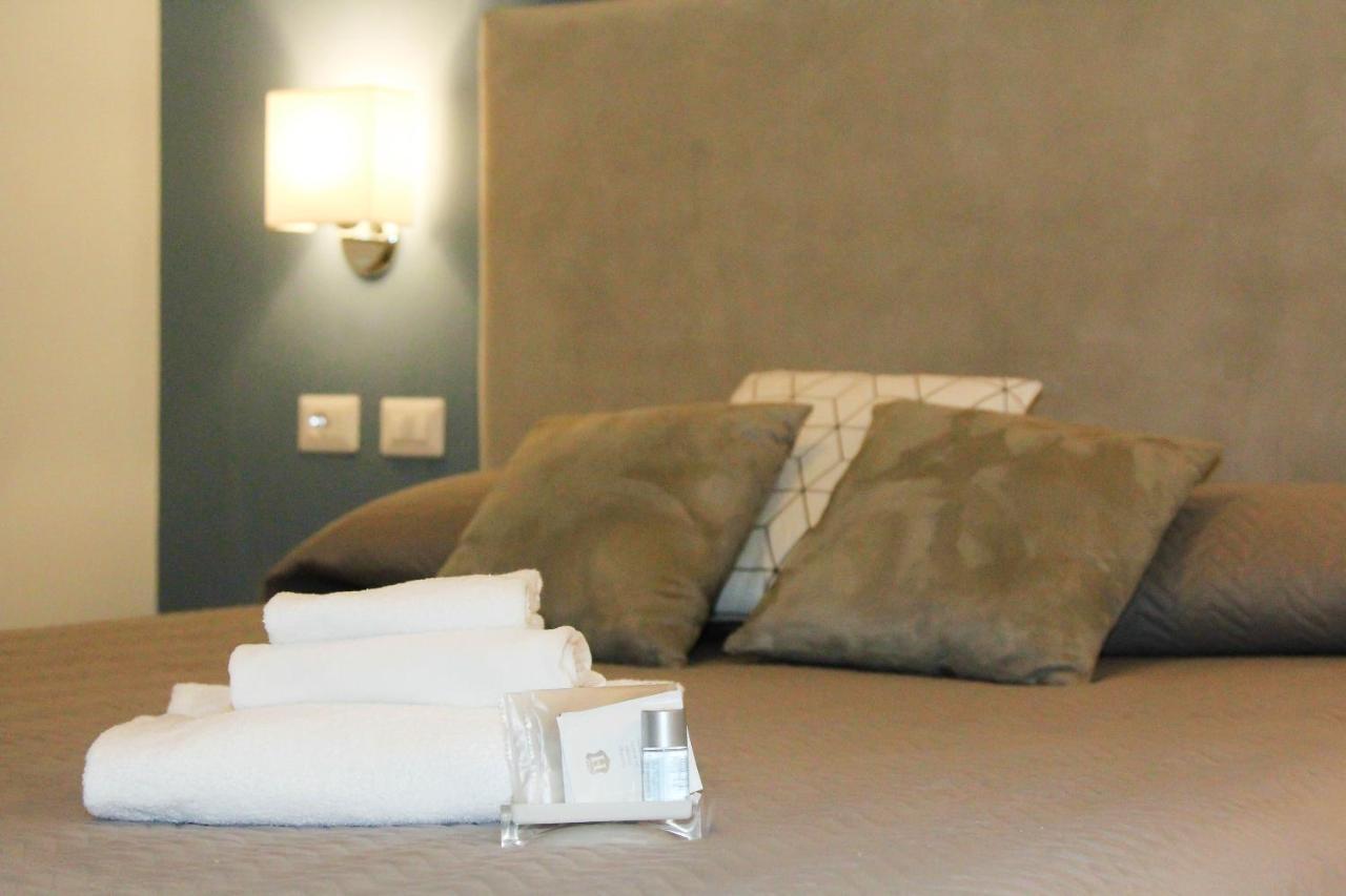 Eighty Four Luxury Rooms Rom Eksteriør billede