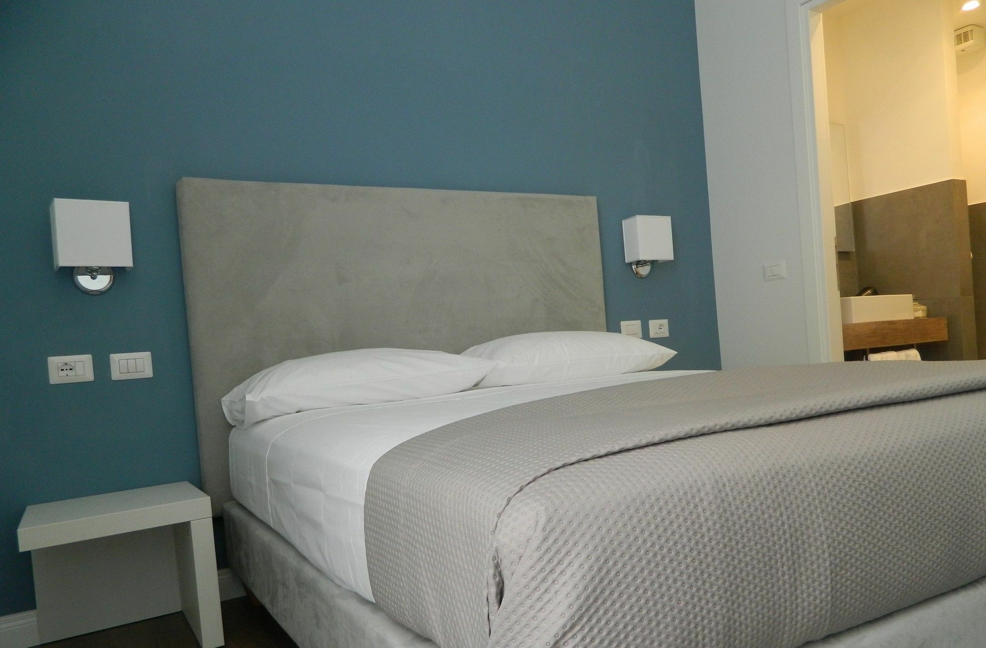 Eighty Four Luxury Rooms Rom Eksteriør billede